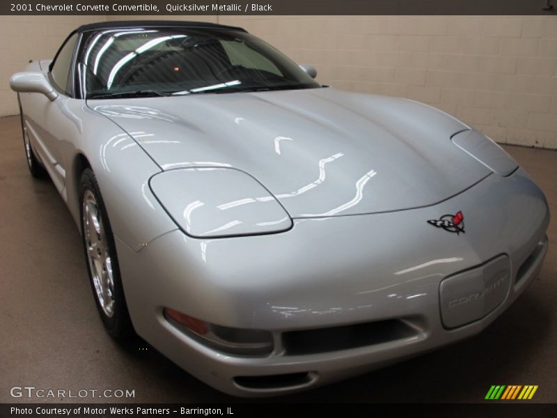 Quicksilver Metallic / Black 2001 Chevrolet Corvette Convertible