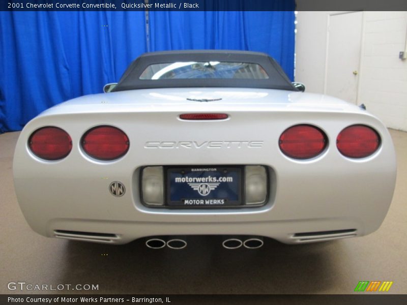 Quicksilver Metallic / Black 2001 Chevrolet Corvette Convertible