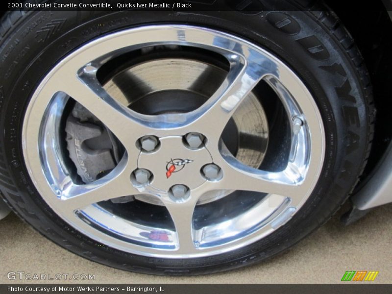 Quicksilver Metallic / Black 2001 Chevrolet Corvette Convertible
