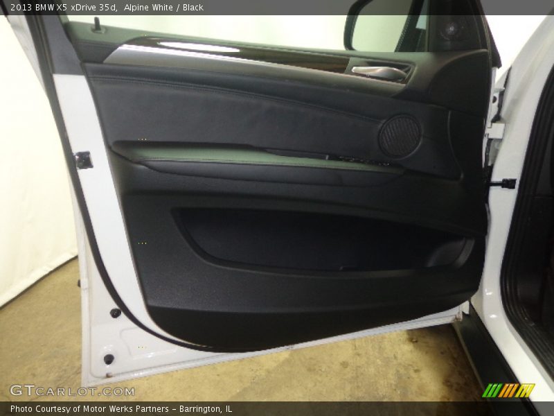 Alpine White / Black 2013 BMW X5 xDrive 35d