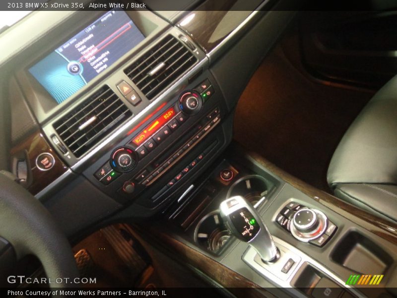 Alpine White / Black 2013 BMW X5 xDrive 35d