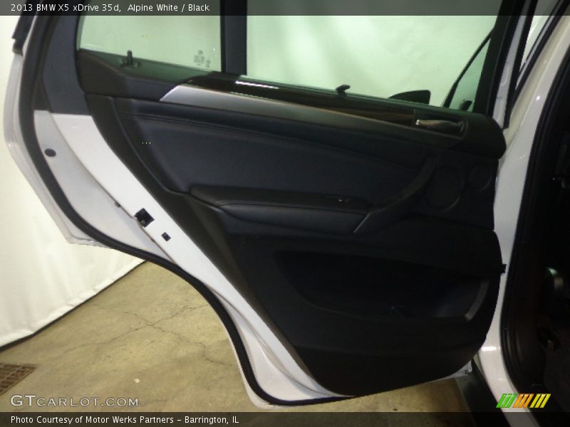 Alpine White / Black 2013 BMW X5 xDrive 35d