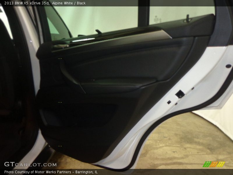 Alpine White / Black 2013 BMW X5 xDrive 35d