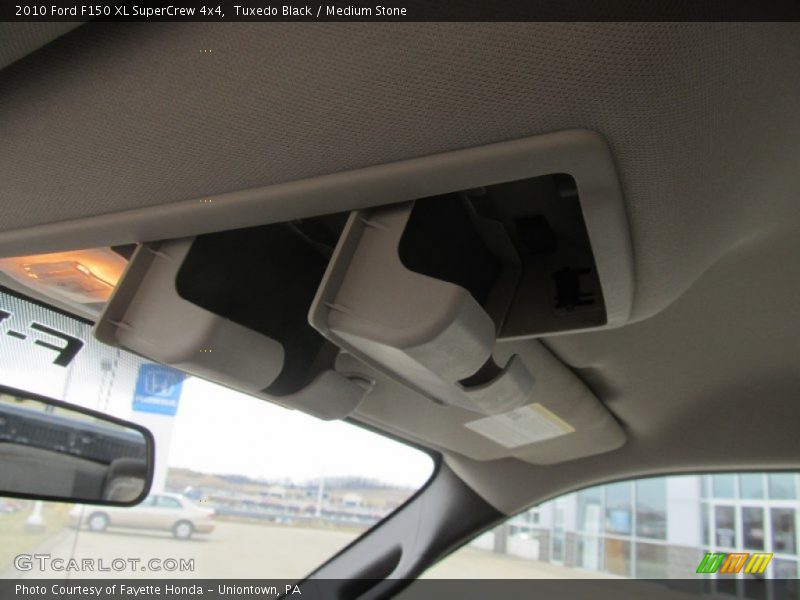 Tuxedo Black / Medium Stone 2010 Ford F150 XL SuperCrew 4x4