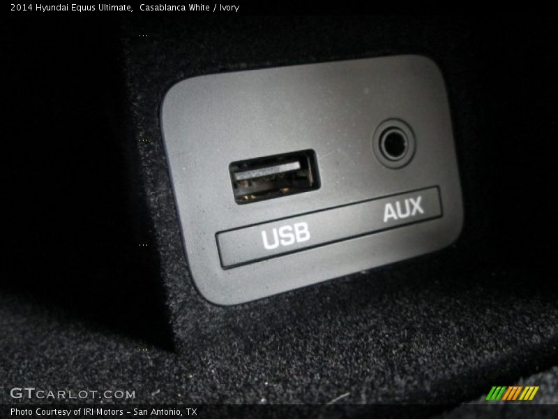 Casablanca White / Ivory 2014 Hyundai Equus Ultimate