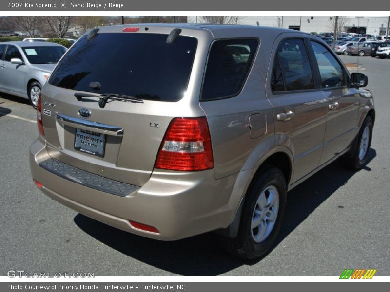 Sand Beige / Beige 2007 Kia Sorento LX