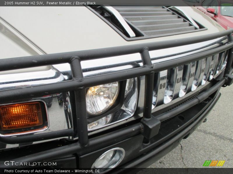 Pewter Metallic / Ebony Black 2005 Hummer H2 SUV