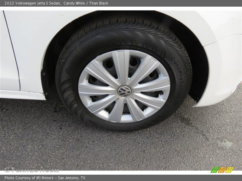 Candy White / Titan Black 2013 Volkswagen Jetta S Sedan