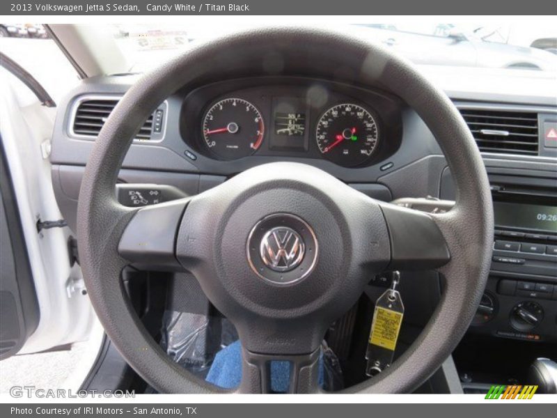 Candy White / Titan Black 2013 Volkswagen Jetta S Sedan