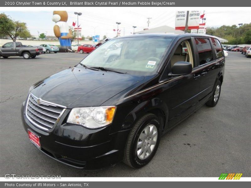 Brilliant Black Crystal Pearl / Medium Pebble Beige/Cream 2010 Chrysler Town & Country LX