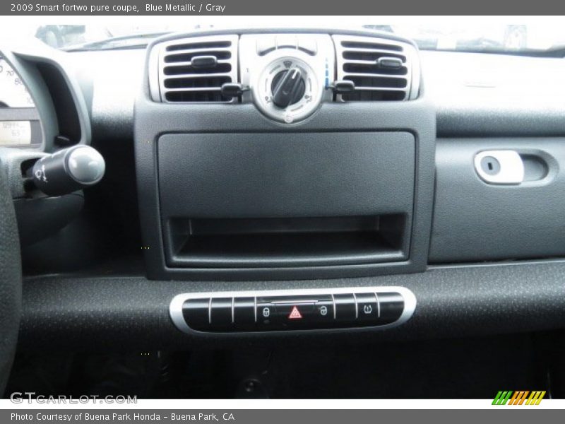 Blue Metallic / Gray 2009 Smart fortwo pure coupe