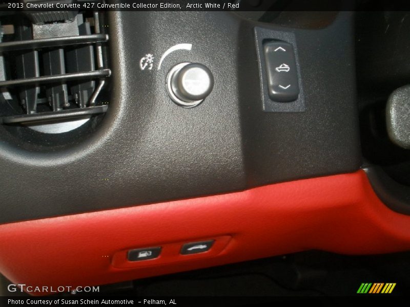 Arctic White / Red 2013 Chevrolet Corvette 427 Convertible Collector Edition