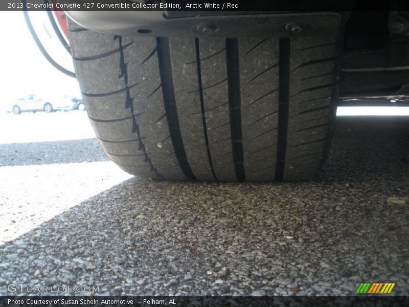 Arctic White / Red 2013 Chevrolet Corvette 427 Convertible Collector Edition