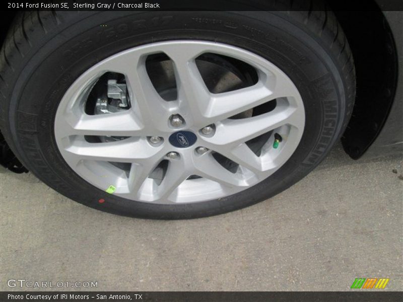 Sterling Gray / Charcoal Black 2014 Ford Fusion SE