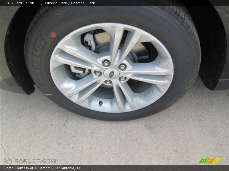 Tuxedo Black / Charcoal Black 2014 Ford Taurus SEL