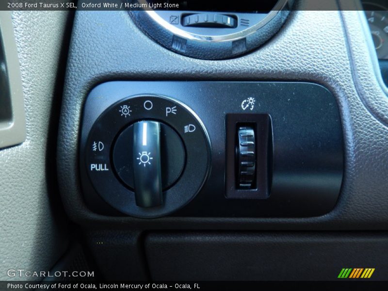 Oxford White / Medium Light Stone 2008 Ford Taurus X SEL