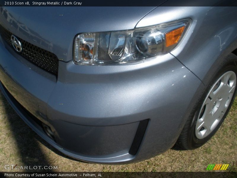 Stingray Metallic / Dark Gray 2010 Scion xB