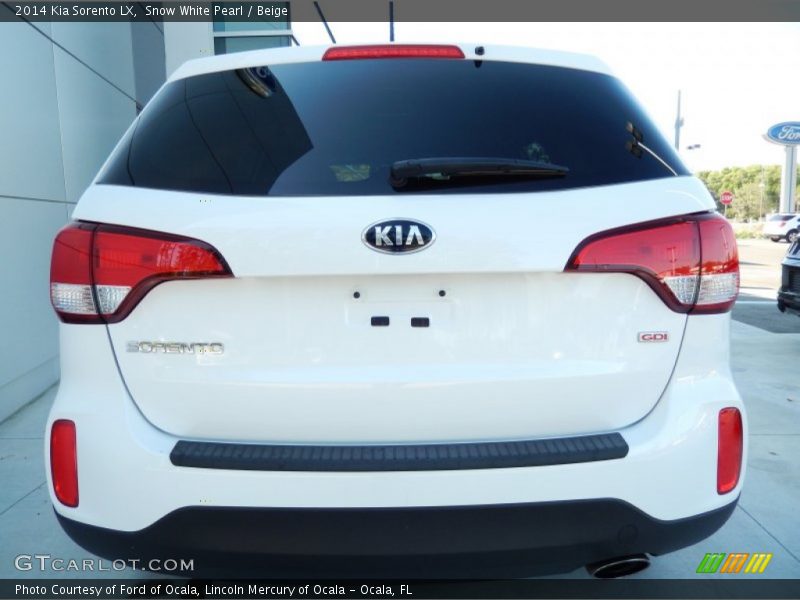 Snow White Pearl / Beige 2014 Kia Sorento LX