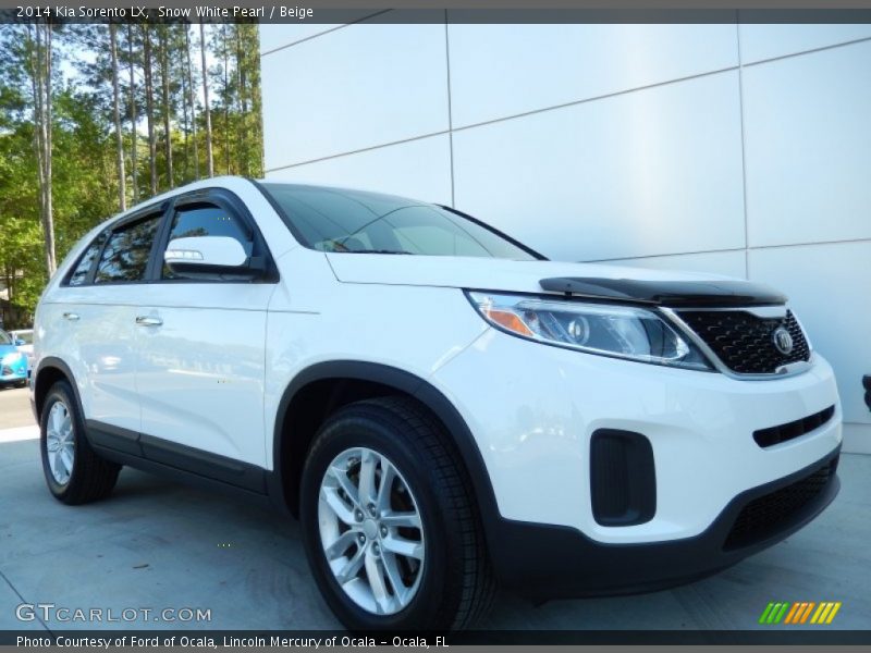 Snow White Pearl / Beige 2014 Kia Sorento LX