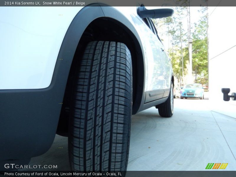Snow White Pearl / Beige 2014 Kia Sorento LX