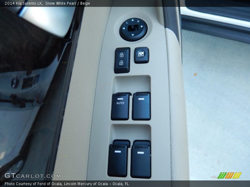 Snow White Pearl / Beige 2014 Kia Sorento LX