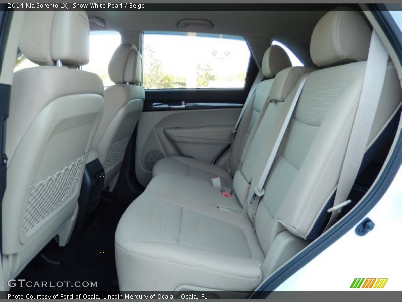 Snow White Pearl / Beige 2014 Kia Sorento LX