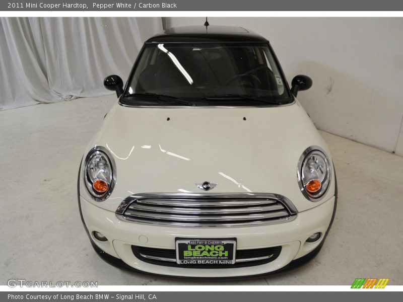 Pepper White / Carbon Black 2011 Mini Cooper Hardtop