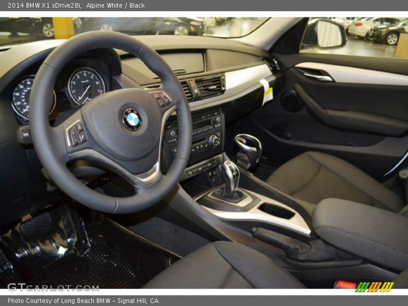 Alpine White / Black 2014 BMW X1 sDrive28i