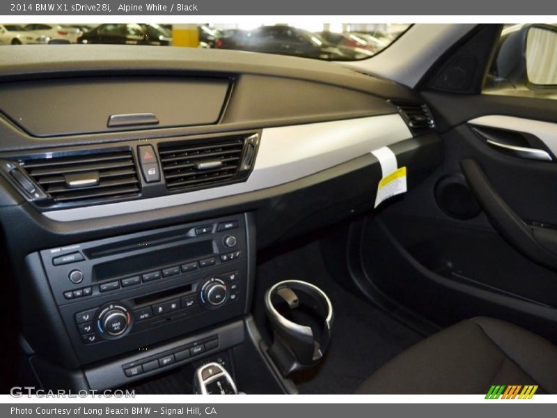 Alpine White / Black 2014 BMW X1 sDrive28i