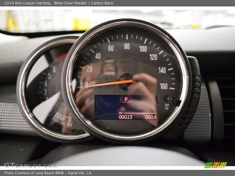 White Silver Metallic / Carbon Black 2014 Mini Cooper Hardtop