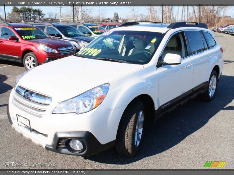 Front 3/4 View of 2013 Outback 2.5i Limited