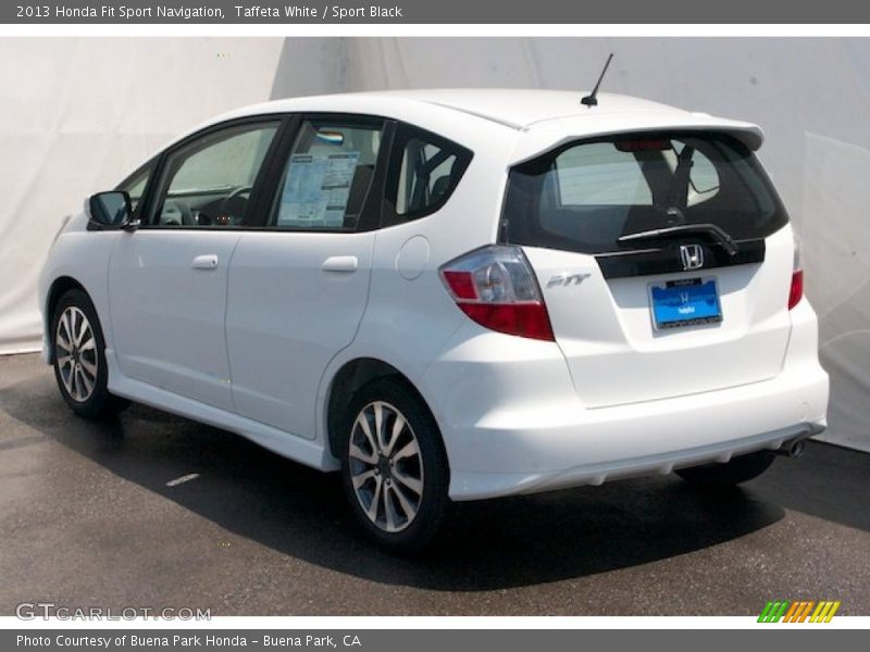 Taffeta White / Sport Black 2013 Honda Fit Sport Navigation