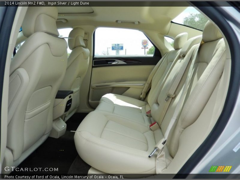 Ingot Silver / Light Dune 2014 Lincoln MKZ FWD