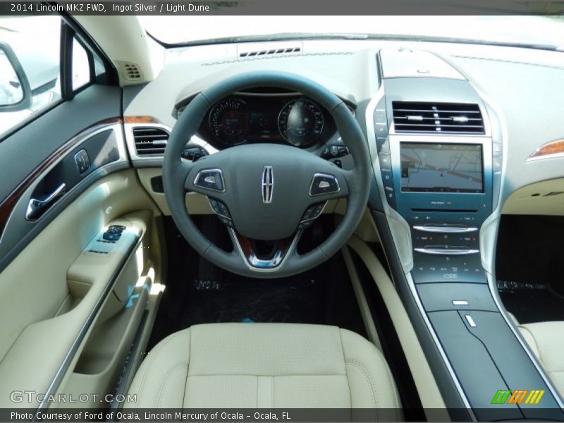 Ingot Silver / Light Dune 2014 Lincoln MKZ FWD