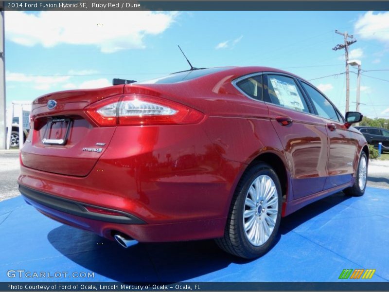 Ruby Red / Dune 2014 Ford Fusion Hybrid SE