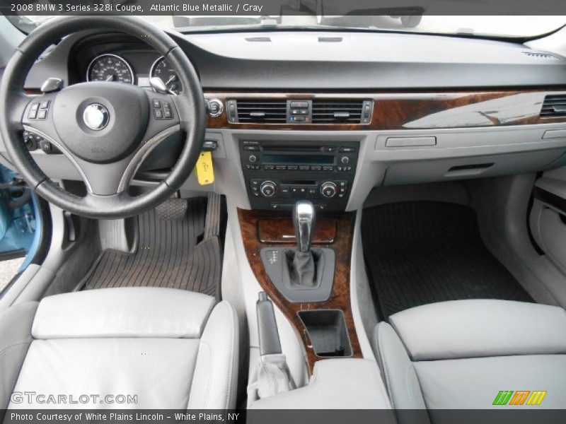 Dashboard of 2008 3 Series 328i Coupe