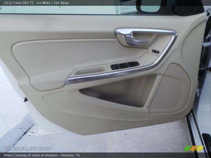 Ice White / Soft Beige 2012 Volvo S60 T5