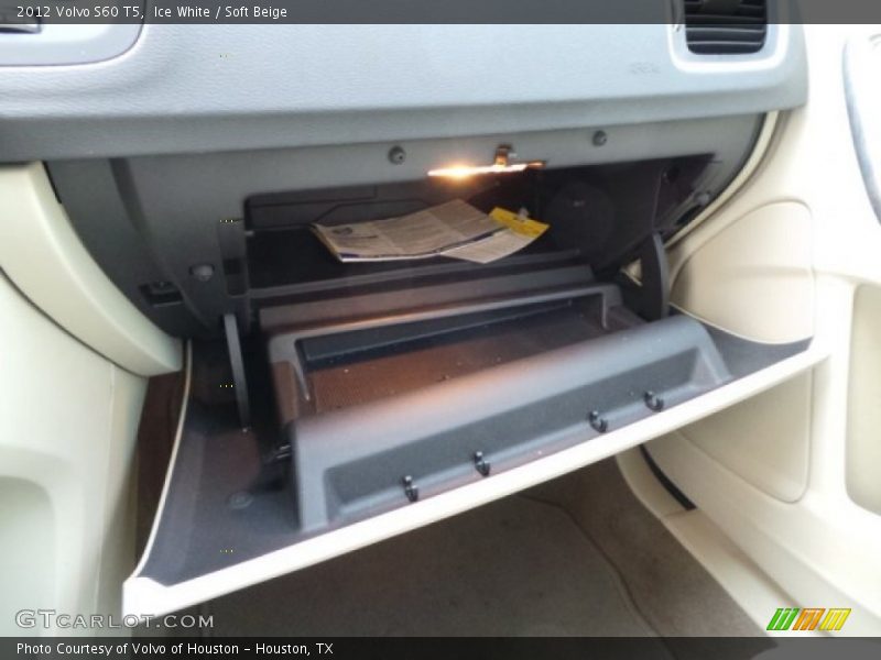 Ice White / Soft Beige 2012 Volvo S60 T5
