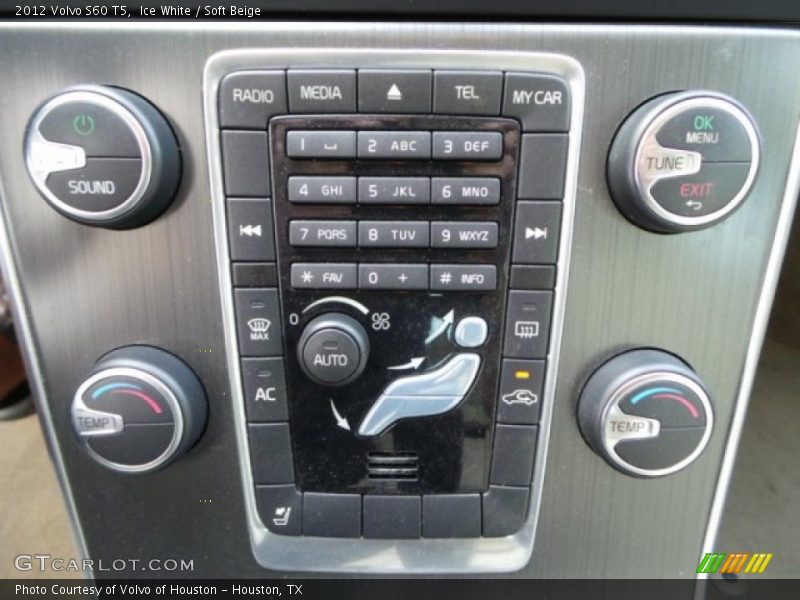 Ice White / Soft Beige 2012 Volvo S60 T5