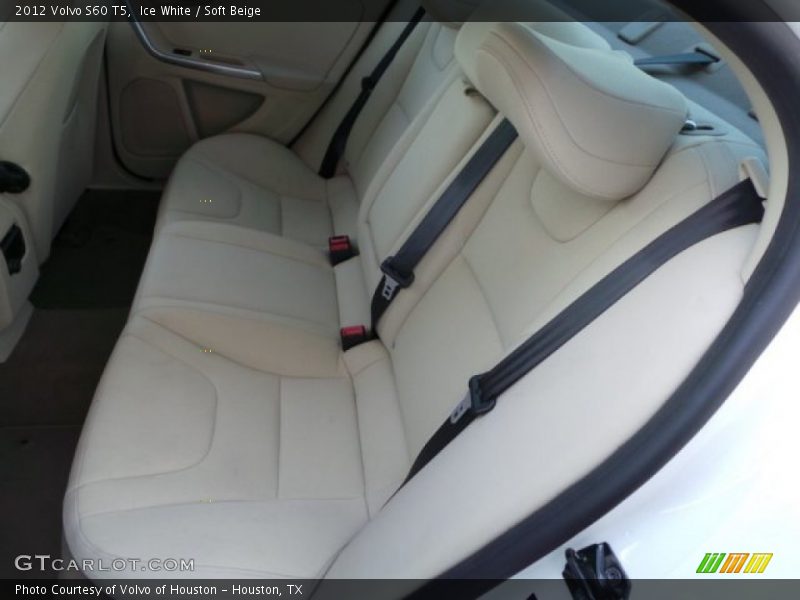 Ice White / Soft Beige 2012 Volvo S60 T5