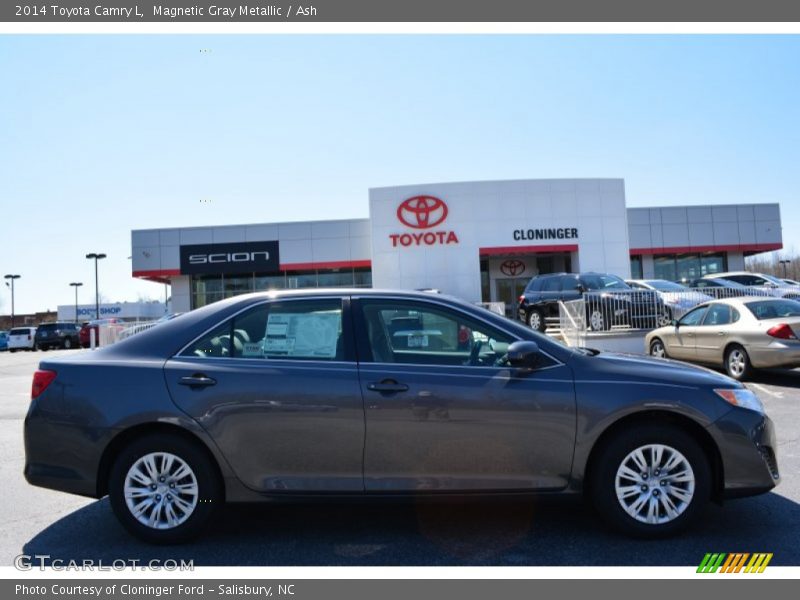 Magnetic Gray Metallic / Ash 2014 Toyota Camry L