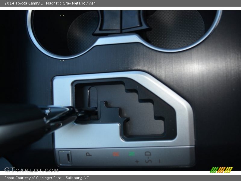 Magnetic Gray Metallic / Ash 2014 Toyota Camry L