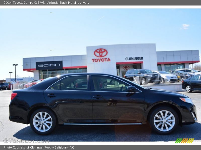 Attitude Black Metallic / Ivory 2014 Toyota Camry XLE V6