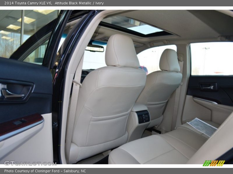 Attitude Black Metallic / Ivory 2014 Toyota Camry XLE V6