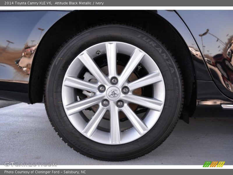Attitude Black Metallic / Ivory 2014 Toyota Camry XLE V6