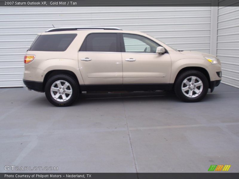 Gold Mist / Tan 2007 Saturn Outlook XR