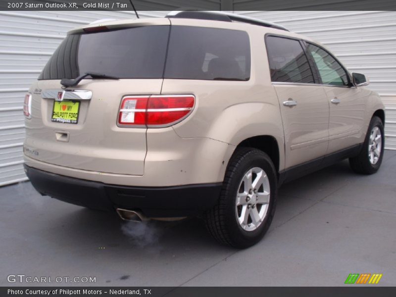 Gold Mist / Tan 2007 Saturn Outlook XR
