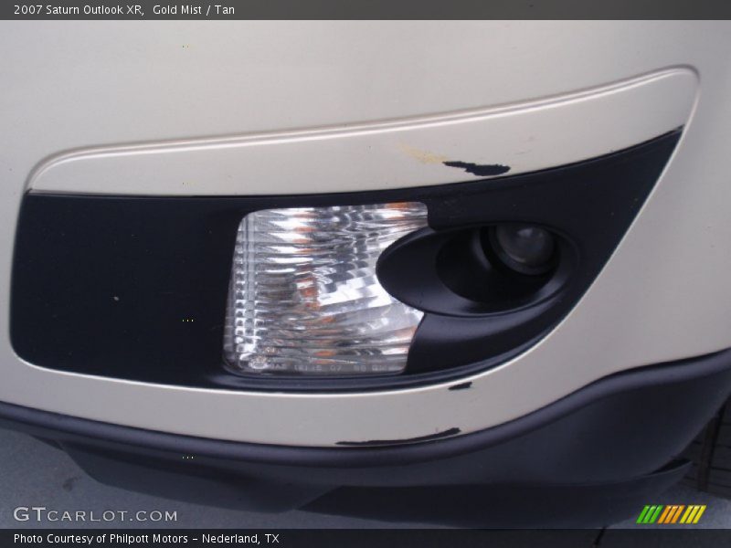 Gold Mist / Tan 2007 Saturn Outlook XR