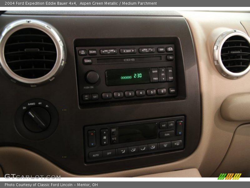 Aspen Green Metallic / Medium Parchment 2004 Ford Expedition Eddie Bauer 4x4