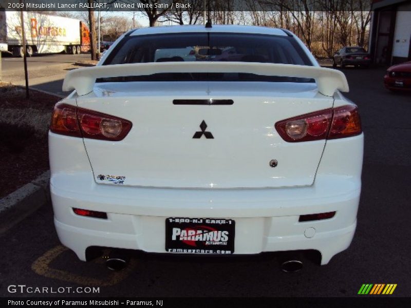 Wicked White Satin / Black 2009 Mitsubishi Lancer RALLIART